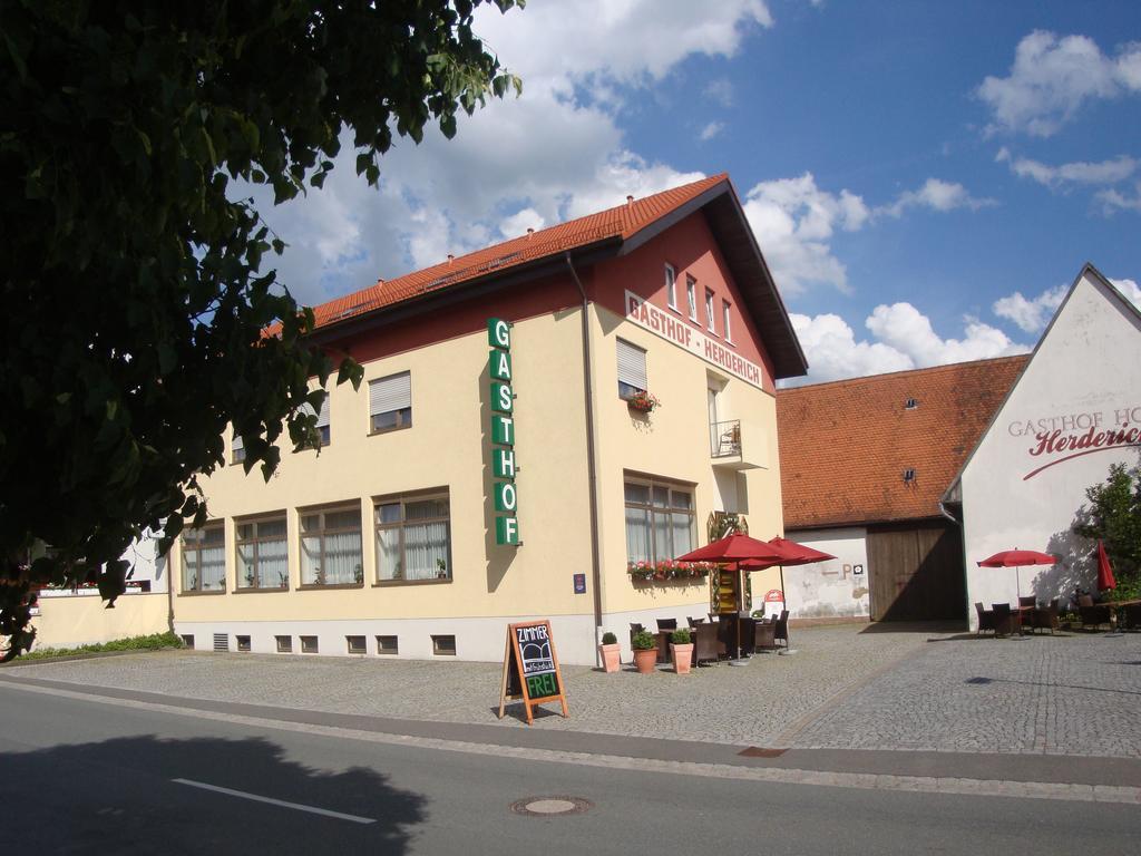 Hotel Gasthof Herderich シュリュッセルフェルト エクステリア 写真