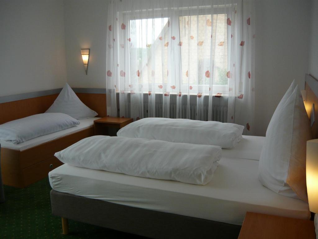 Hotel Gasthof Herderich シュリュッセルフェルト 部屋 写真